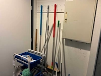Schoonmaakwagen (2x) - afbeelding 3 van  4