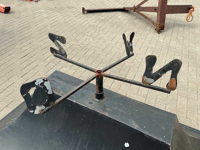 Schoorsteen kap - afbeelding 4 van  4
