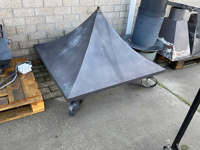 Schoorsteen sierkap - afbeelding 1 van  2