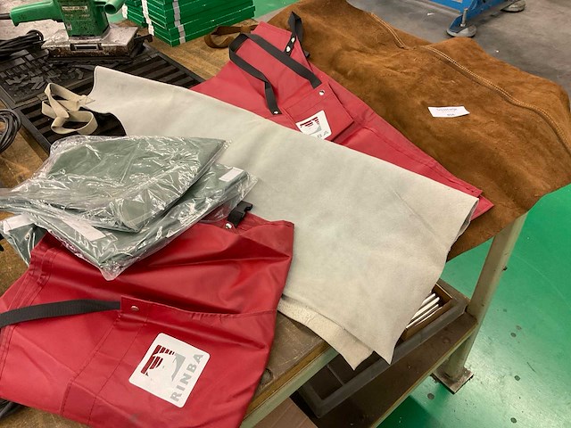 Schorten (8x) - afbeelding 4 van  4