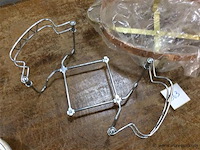 Schotelhouders waarvan 1 tomado - afbeelding 2 van  3