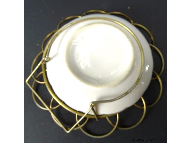 Schoteltje met standaard - afbeelding 3 van  3