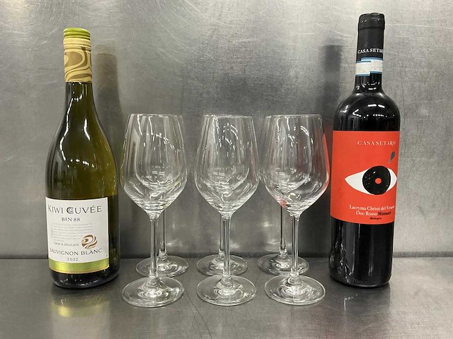 Schott & zwiesel - vina - glazenkorf met 33 wijnglazen (20x) - afbeelding 3 van  14