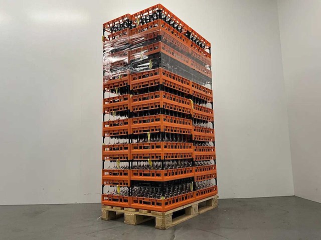 Schott & zwiesel - vina - glazenkorf met 33 wijnglazen (30x) - afbeelding 7 van  9