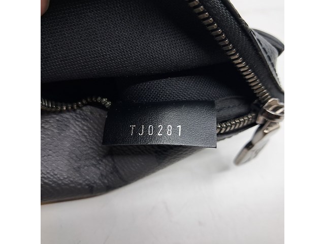 Schoudertas, louis vuitton, triple bag tj0297 - afbeelding 12 van  13