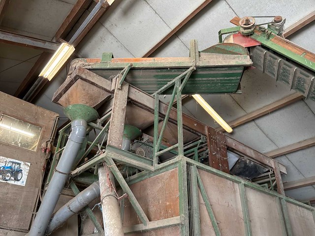 Schouten aardappel sorteerinstallatie - afbeelding 7 van  12