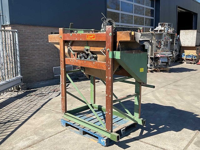 Schouten sorteermachine - afbeelding 1 van  6