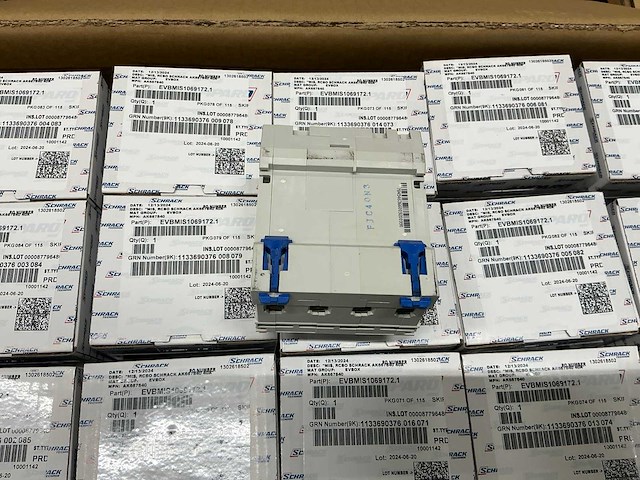 Schrack rcbo c40a 30ma schakelautomaat (45x) - afbeelding 4 van  6