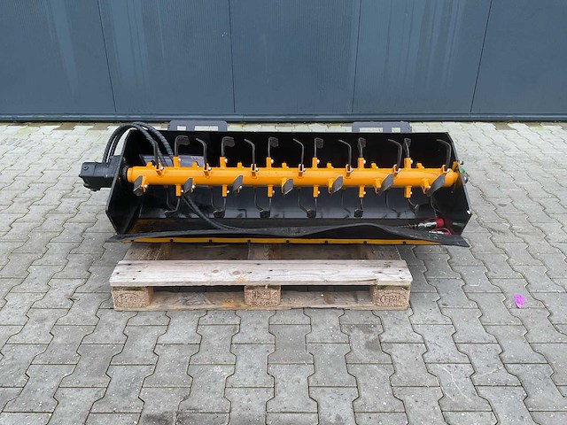 Schranklader - giyi - rt57 - 2025 - afbeelding 6 van  13