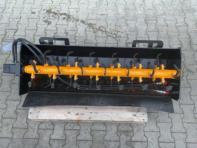 Schranklader - giyi - rt57 - 2025 - afbeelding 4 van  13