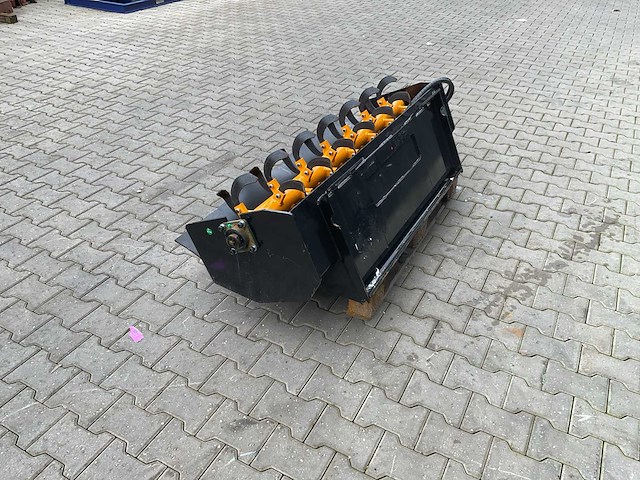 Schranklader - giyi - rt57 - 2025 - afbeelding 8 van  13