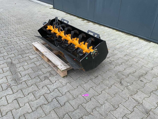 Schranklader - giyi - rt57 - 2025 - afbeelding 1 van  12