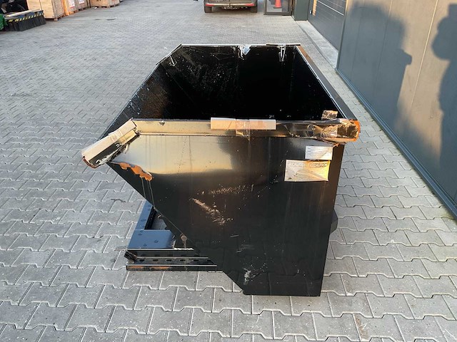Schranklader - rhino-cross - dumping hopper 1,5cy 69092504 transport schade - afbeelding 2 van  7