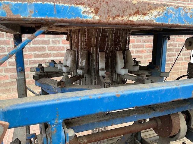 Schrauwen rolinet kluitnetmachine – 3-punts – pto - afbeelding 8 van  9