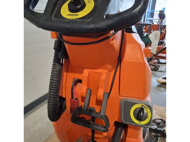 Schrob-/zuigmachine 51cm accu kärcher, bd50/50c bp, bouwjaar 2021 - afbeelding 8 van  10