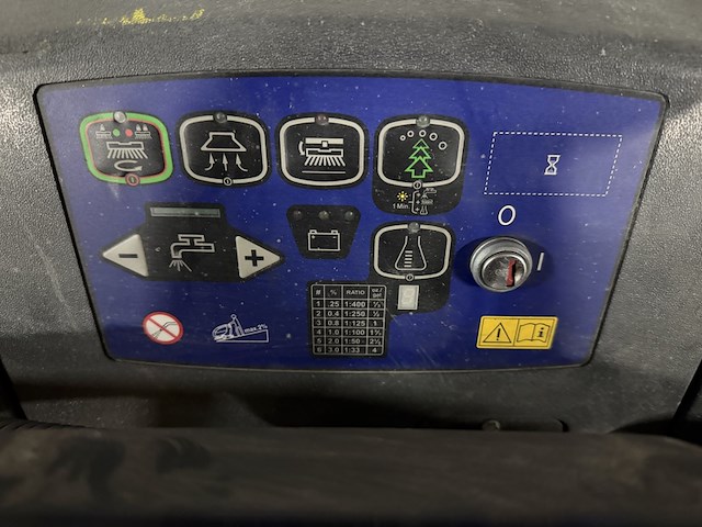 Schrob zuigmachine, nilfisk, ba651 - afbeelding 9 van  16