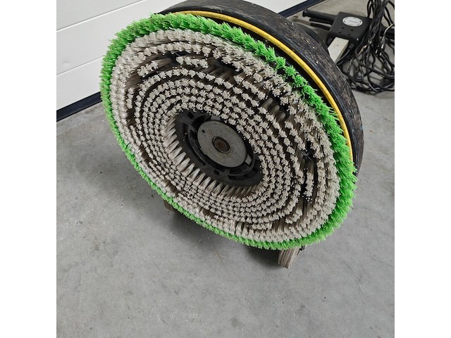 Schrob/boen machine, numatic - afbeelding 4 van  4