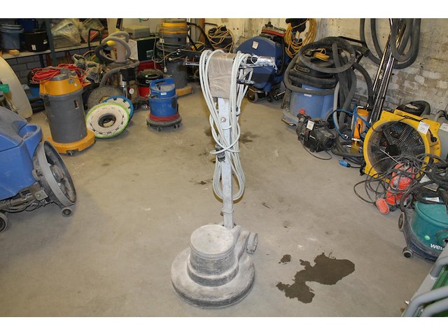 Schrobmachine nn. let op! exclusief borstel. - afbeelding 1 van  5