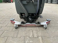 Schrobmachine / vloerreiniger - afbeelding 8 van  19