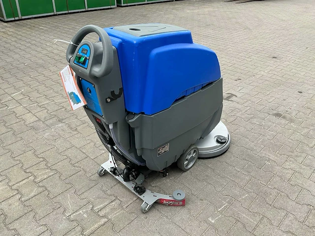 Schrobmachine / vloerreiniger - afbeelding 16 van  19