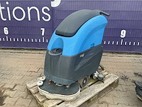 Schrobmachine/vloerreiniger (2x) (only for parts) - afbeelding 2 van  9