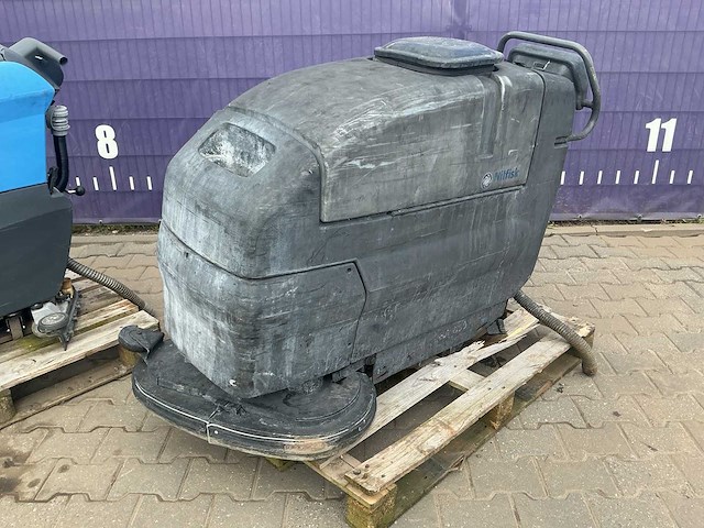 Schrobmachine/vloerreiniger (2x) (only for parts) - afbeelding 3 van  9
