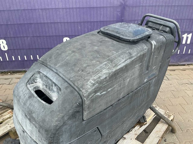 Schrobmachine/vloerreiniger (2x) (only for parts) - afbeelding 5 van  9