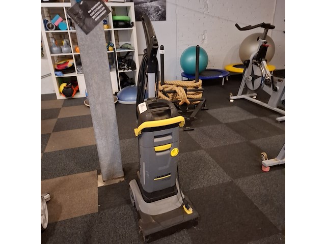 Schrob/zuigmachine karcher, br30/4c, bouwjaar 2021 - afbeelding 1 van  6