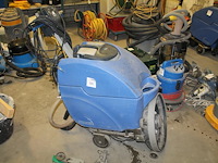 Schrobzuigmachine numatic tt3450s. - afbeelding 1 van  4