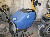 Schrobzuigmachine numatic tt3450s. - afbeelding 1 van  5