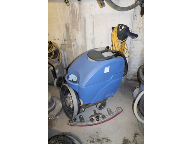 Schrobzuigmachine numatic tt3450s. - afbeelding 2 van  5