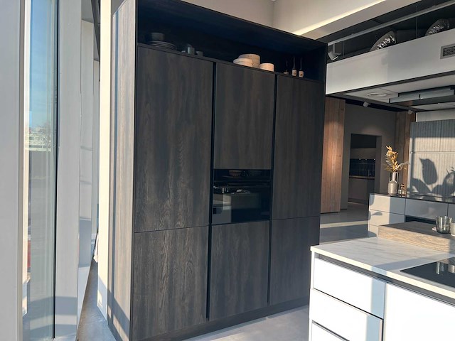 Schröder - showroomkeuken met bosch apparatuur - afbeelding 17 van  23