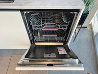 Schröder - showroomkeuken met bosch apparatuur - afbeelding 6 van  23