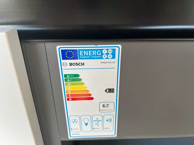 Schröder - showroomkeuken met bosch apparatuur - afbeelding 22 van  23