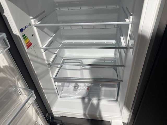 Schröder - showroomkeuken met miele apparatuur - afbeelding 19 van  30