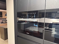Schröder - showroomkeuken met miele apparatuur - afbeelding 4 van  18