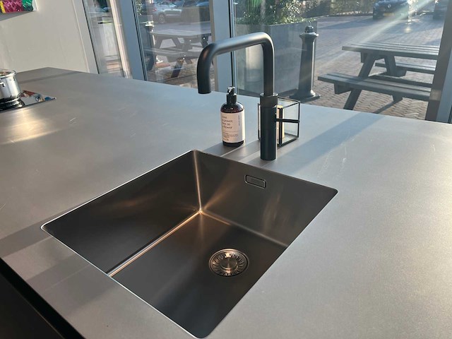 Schröder - showroomkeuken met pelgrim apparatuur - afbeelding 6 van  31