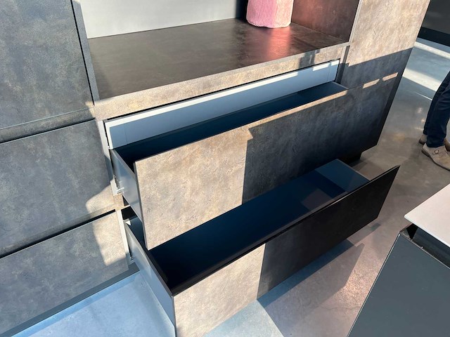 Schröder - showroomkeuken met pelgrim apparatuur - afbeelding 14 van  31