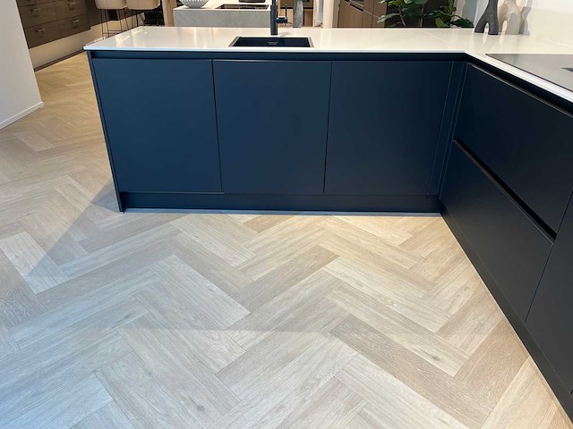 Schröder - showroomkeuken met pelgrim apparatuur - afbeelding 7 van  22