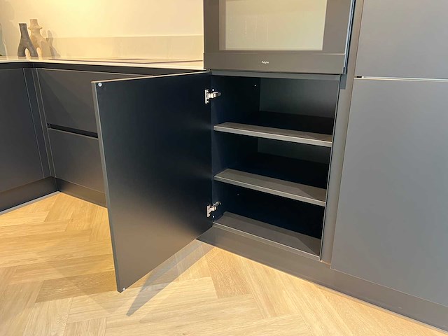 Schröder - showroomkeuken met pelgrim apparatuur - afbeelding 19 van  22