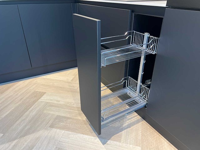 Schröder - showroomkeuken met pelgrim apparatuur - afbeelding 2 van  20