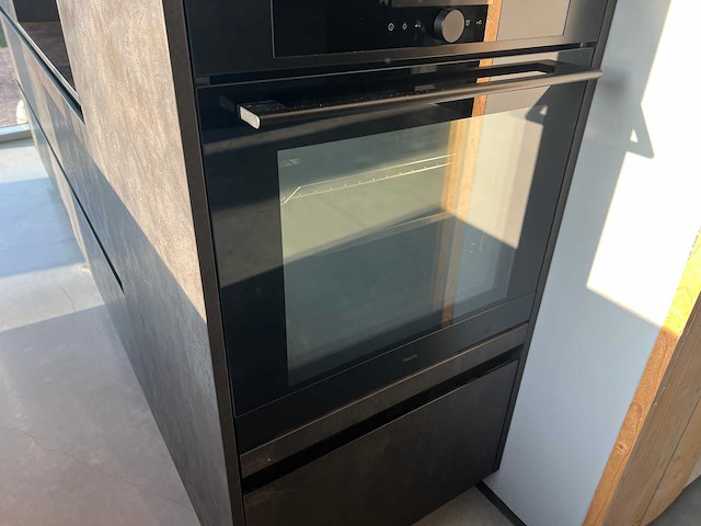 Schröder - showroomkeuken met pelgrim apparatuur - afbeelding 3 van  3