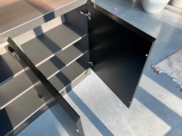 Schröder - showroomkeuken met pelgrim apparatuur - afbeelding 13 van  15