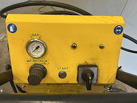 Schröder d-52349 automotive diagnostische apparaat - afbeelding 2 van  5