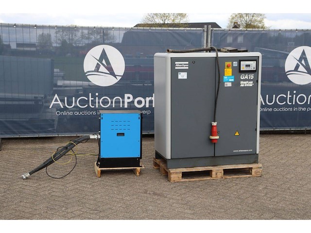 Schroefcompressor atlas copco ga15 elektrisch 7.5b 2001 - afbeelding 1 van  1
