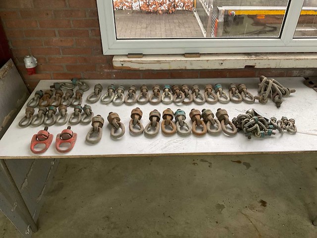 Schroefhijsogen (60x) - afbeelding 1 van  8