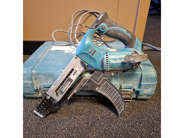 Schroefmachine makita, 6842, bouwjaar 2015 - afbeelding 1 van  7