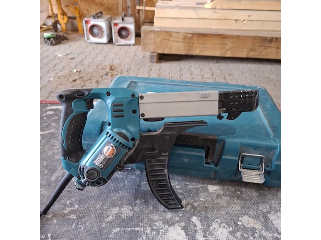 Schroefmachine makita, bouwjaar 2017 - afbeelding 3 van  7