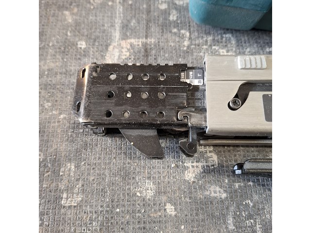 Schroefmachine makita, bouwjaar 2017 - afbeelding 6 van  7