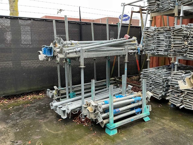 Schroefstempel - afbeelding 1 van  9